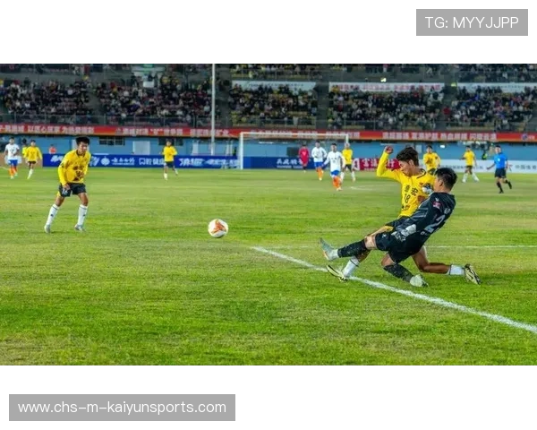 现场燃情时刻：运动员冲锋引爆全场！